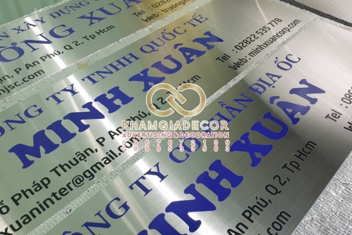 Làm bảng tên công ty tại Bình Thạnh thumb