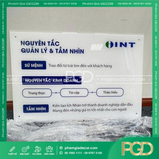 Bảng thông tin gắn tường mica in UV cho công ty INT thumb