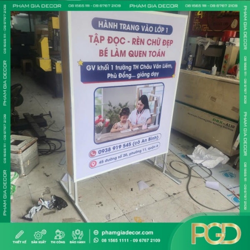 Hộp Đèn Bạt Chân Đứng 2 Mặt Cho Lớp Học Thêm Quảng Cáo Hiệu Quả Chỉ Từ Một Sản Phẩm thumb
