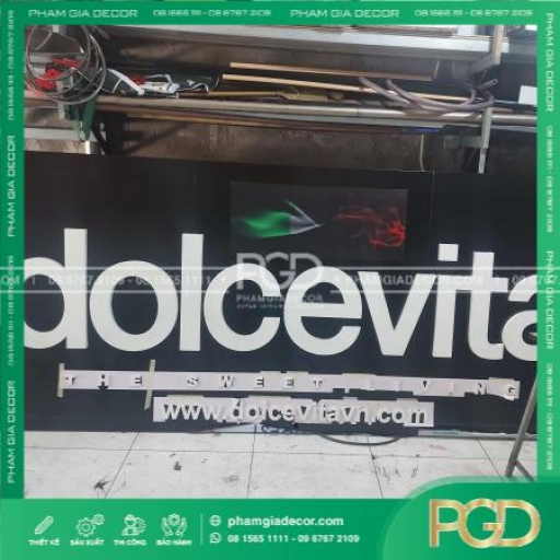 làm bảng hiệu alu chữ nổi công ty nội thất home mas thumb