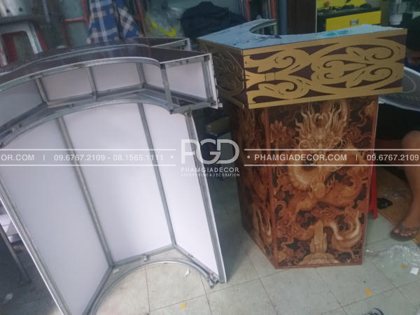 làm backdrop sân khấu lễ hội bằng alu