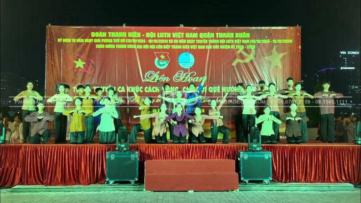 trang trí backdrop sân khấu bạt