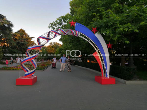 làm standee bồi formex lễ 30/4 đẹp