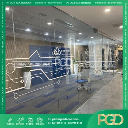 cat chu decal dan kinh van phong lay lien