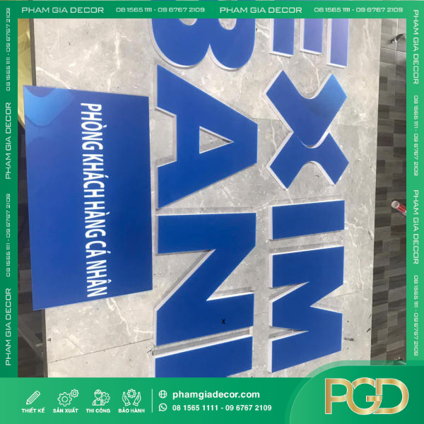 làm bảng chỉ dẫn bảng tên văn phòng công ty