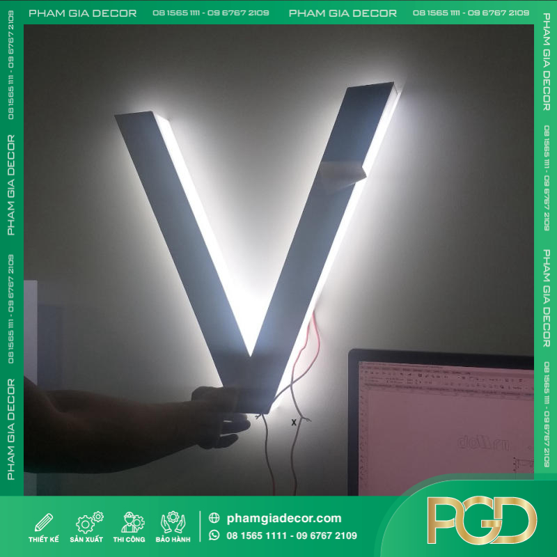 Làm Chữ Nổi Mica Hắt Nền Trên Nền Alu Trắng Sang