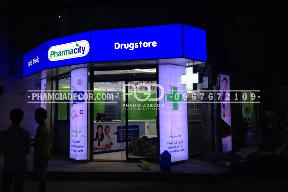 Thi công bảng hiệu tại Quận Tân Phú