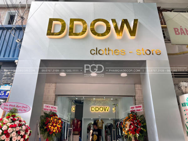 làm bảng hiệu alu chữ inox có led