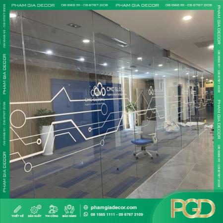 cắt chữ decal dán kính văn phòng lấy liền